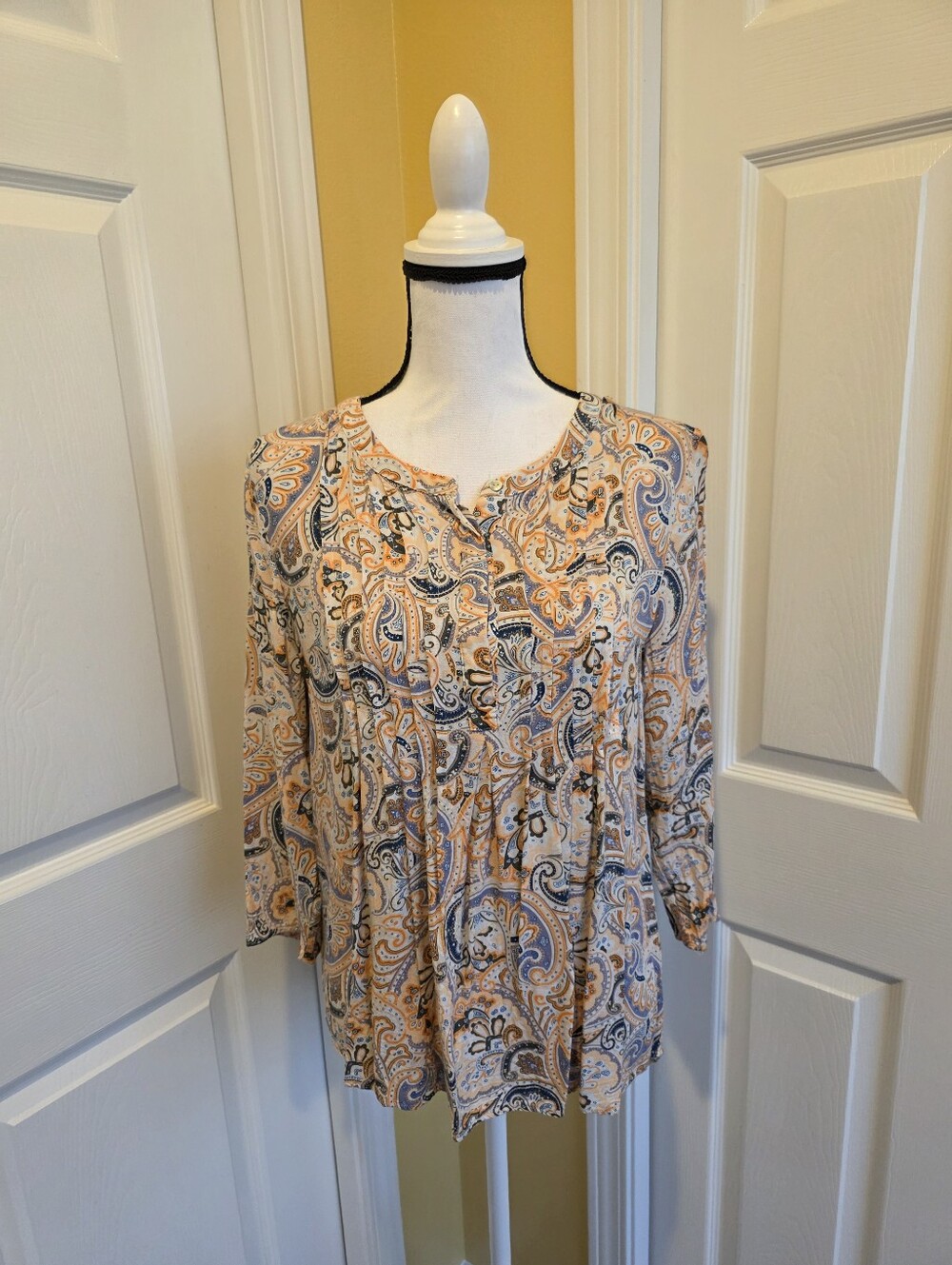 DANIEL RAINN COLORFUL BLOUSE, SIZE PM
